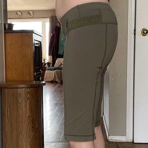 Lululemon Spinerette Short - Grey Sage - VINTAGE